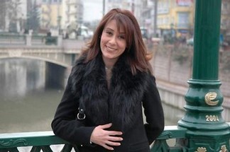 aşk ve mavi ayşegül ünsal kimdir