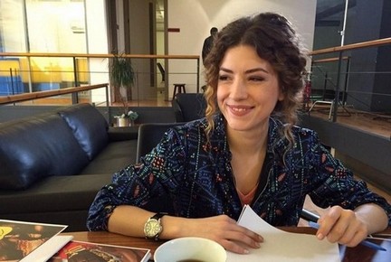 ateş böceği alicia kapudağ kimdir