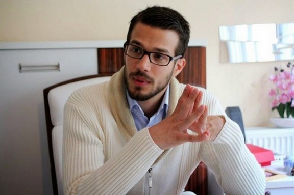 ateş böceği umut yiğit vanlı kimdir