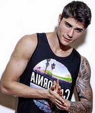 Kiralık aşk eymen kimdir