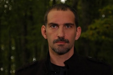 bordo bereliler cenk ertan kimdir