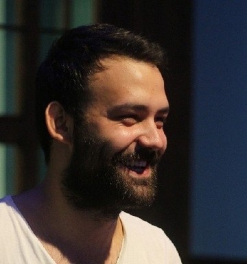 çalınmış hayatlar ahmet suphi kimdir