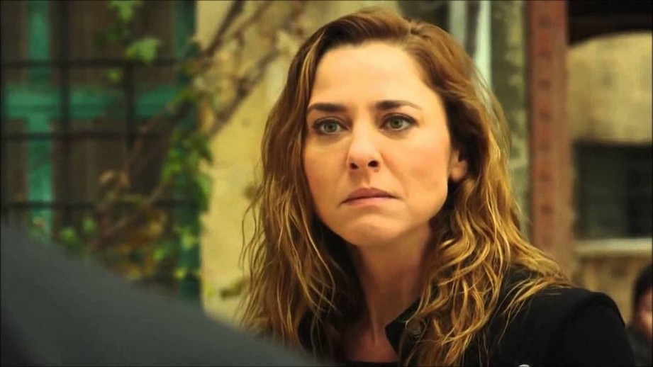 dayan yüreğim ece uslu kimdir