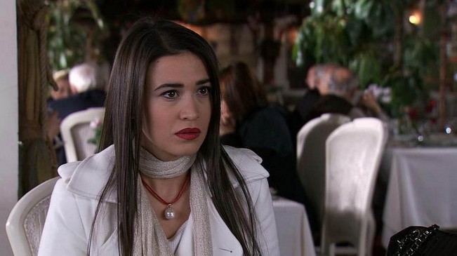 ecem özkaya üstündağ kimdir