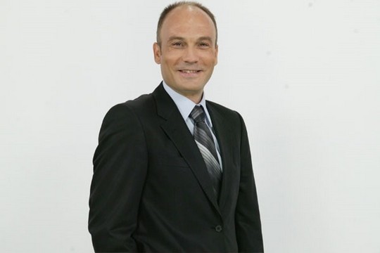 fazilet hanım ve kızları mahir günşıray kimdir