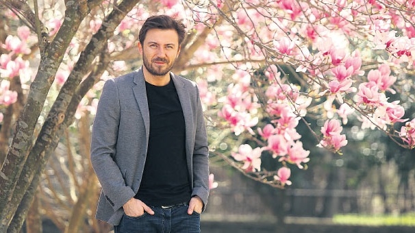 fazilet hanım ve kızları tolga güleç kimdir