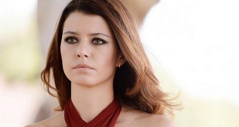 gazino beren saat kimdir