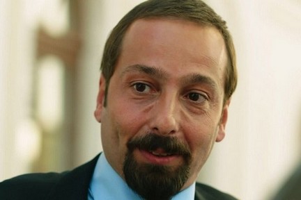 hayat bazen tatlıdır erol öğretmen kimdir