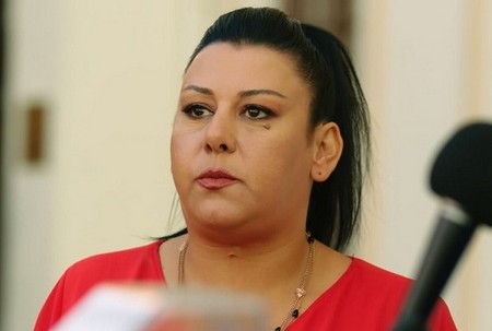 hayat bazen tatlıdır zeynep öğretmen kimdir