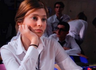 hayat bazen tatlıdır zeynep kimdir