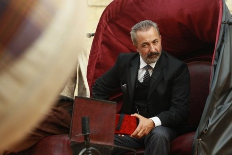 aşkın kokusu mehmet aslantuğ