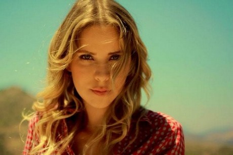 oya akar arka sokaklar