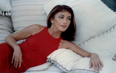 paramparça hümeyra akbay