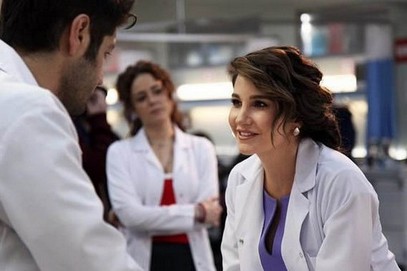 adı efsane seçil kimdir