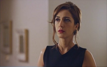 Bir Fırtına Tuttu Bizi Şebnem Hassanisoughi