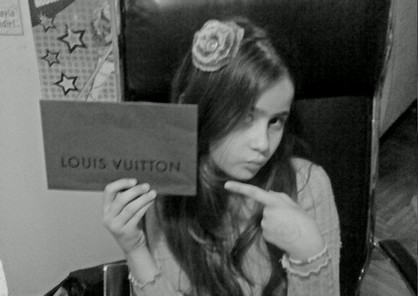 seni kimler aldı su dura kimdir