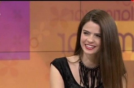 seviyor sevmiyor ayça kimdir karakteri sevil uyar