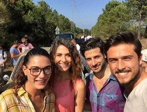 seviyorum ama arkadaşça oyuncuları karakterleri ne zaman hangi gün hangi kanalda