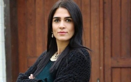 söz fatma kimdir gerçek ismi biyografisi yaşı boyu