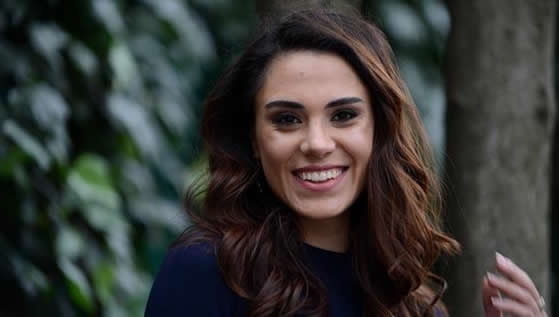 şükran ovalı kimdir