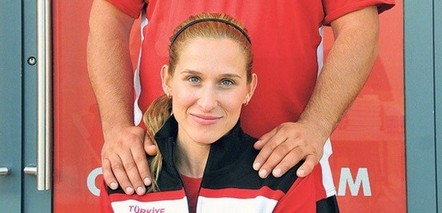 survivor sema apak kimdir