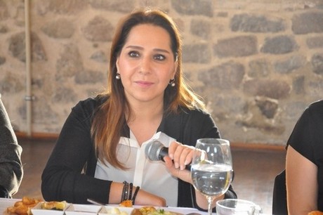 türk malı gülhan tekin kimdir