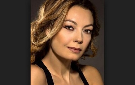 Umuda Kelepçe Vurulmaz Özge Özder kimdir?