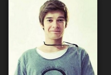 unutsam sevmeyi burak can kimdir