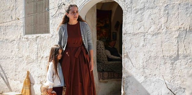 Sevdan Bir Ateş: Nikah Baskını Konağı Yıkıyor!