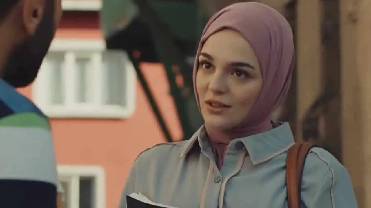 Gönül Dağı Esra - Aslıhan Kapanşahin
