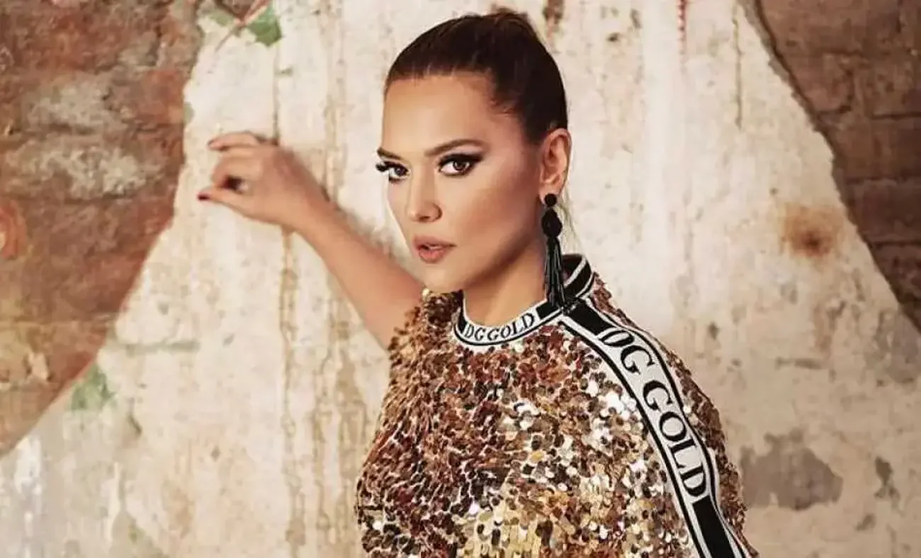 Demet Akalın