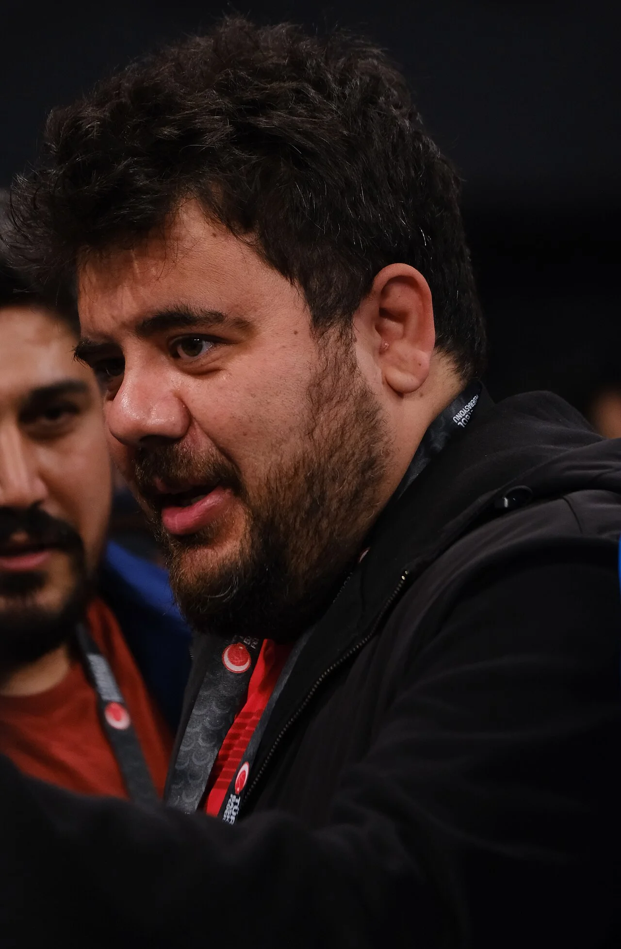 Eser Yenenler