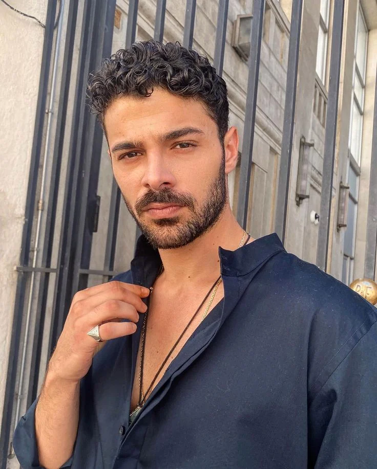 Halit Özgür Sarı