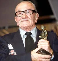 İsmet Ay