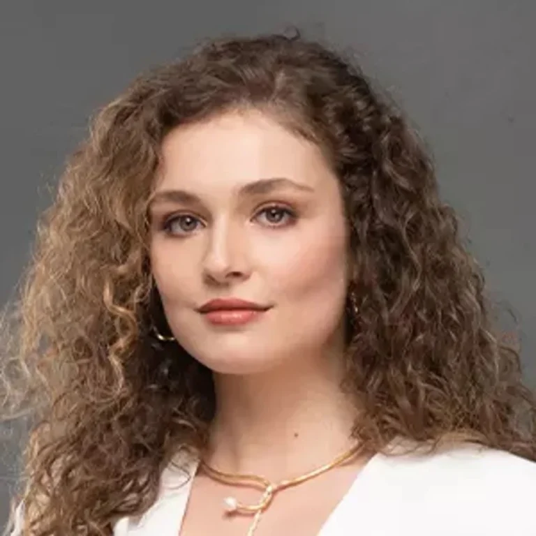 Serra Arıtürk