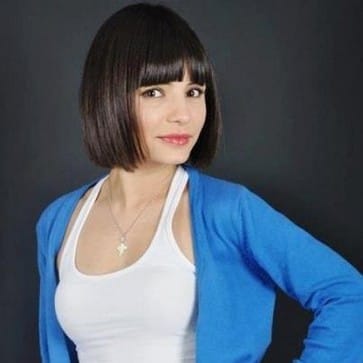 Kalbim Yangın Yeri Sevinç Kumaş Kimdir