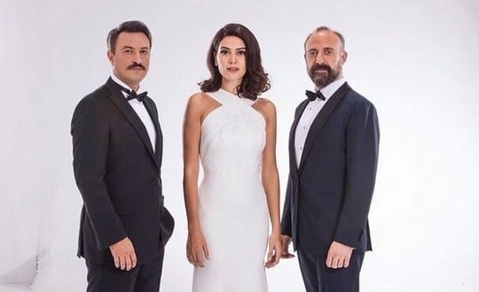 Bir Fırtına Tuttu Bizi Dizi Oyuncuları